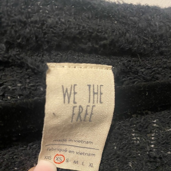 Crop style top - Picture 4 of 4